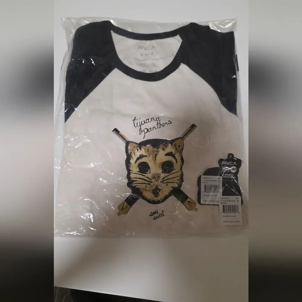 RVCA Tijuana Panthers Raglan Tee - Picture 5 of 5